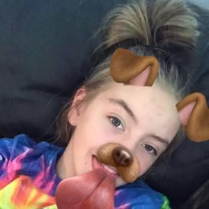 Meet your Posher, Olivia